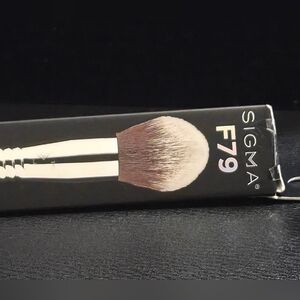 Sigma F79 Kabuki Makeup Brush with Long Handle